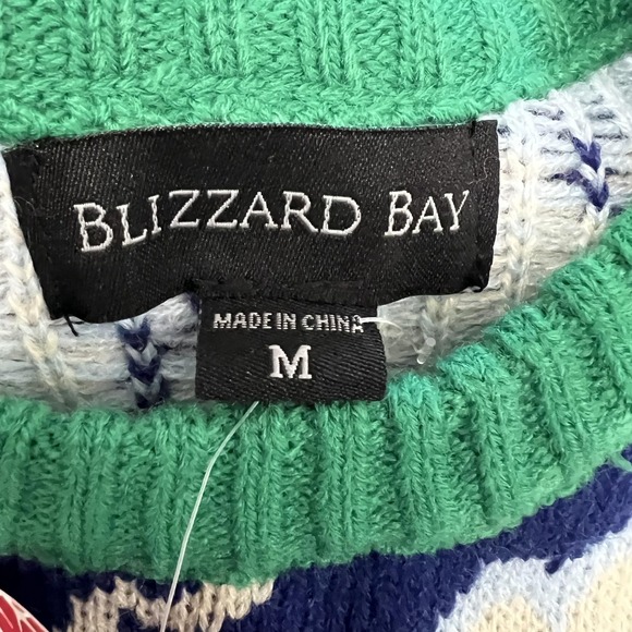 Blizzard Bay Sweater Mens Medium Multicolor Santa Elf Fishing Ugly Christmas - Picture 2 of 10